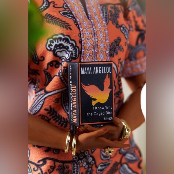 Nib Maya Angelou Barbie - Picture 4 of 6